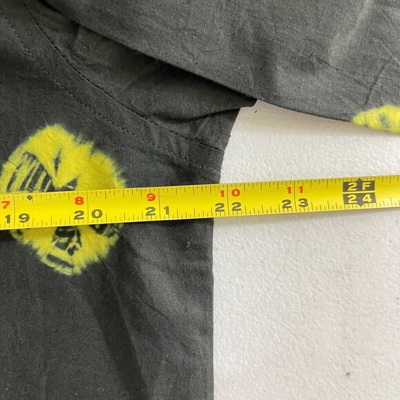 Men's Black and Yellow Casual Button Down Shirt - Picture 10 of 12